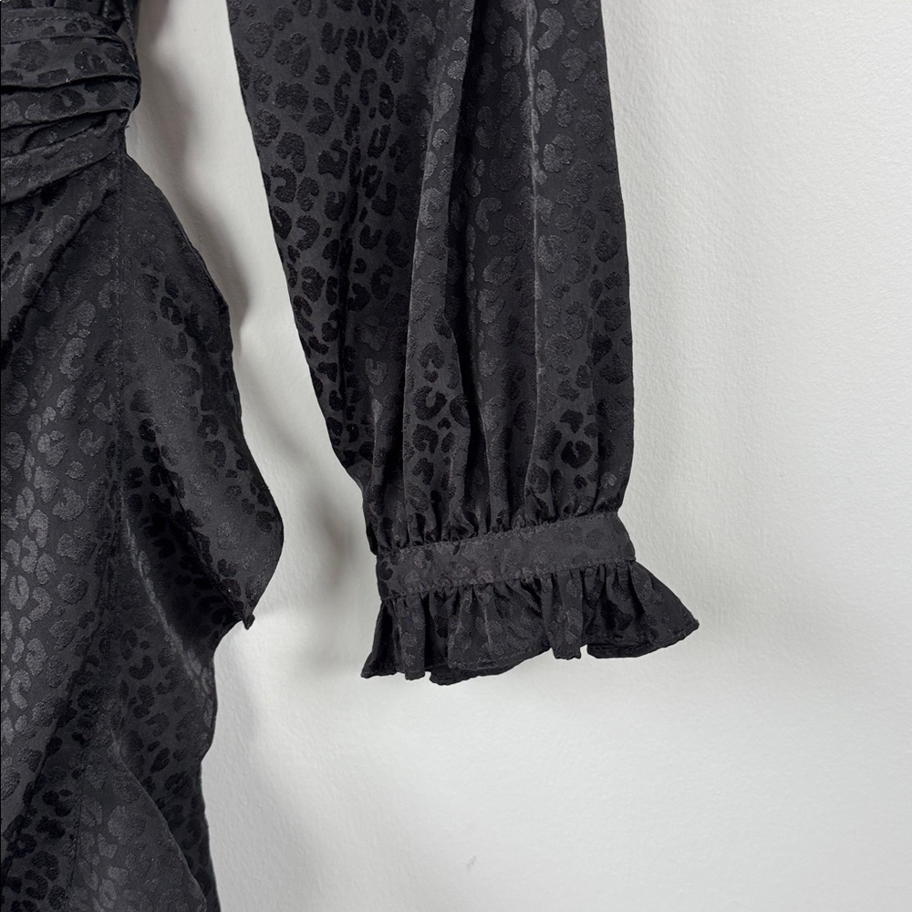 Lilly Pulitzer Abriana Faux Wrap Dress. Onyx. Size 6. - Picture 4 of 10